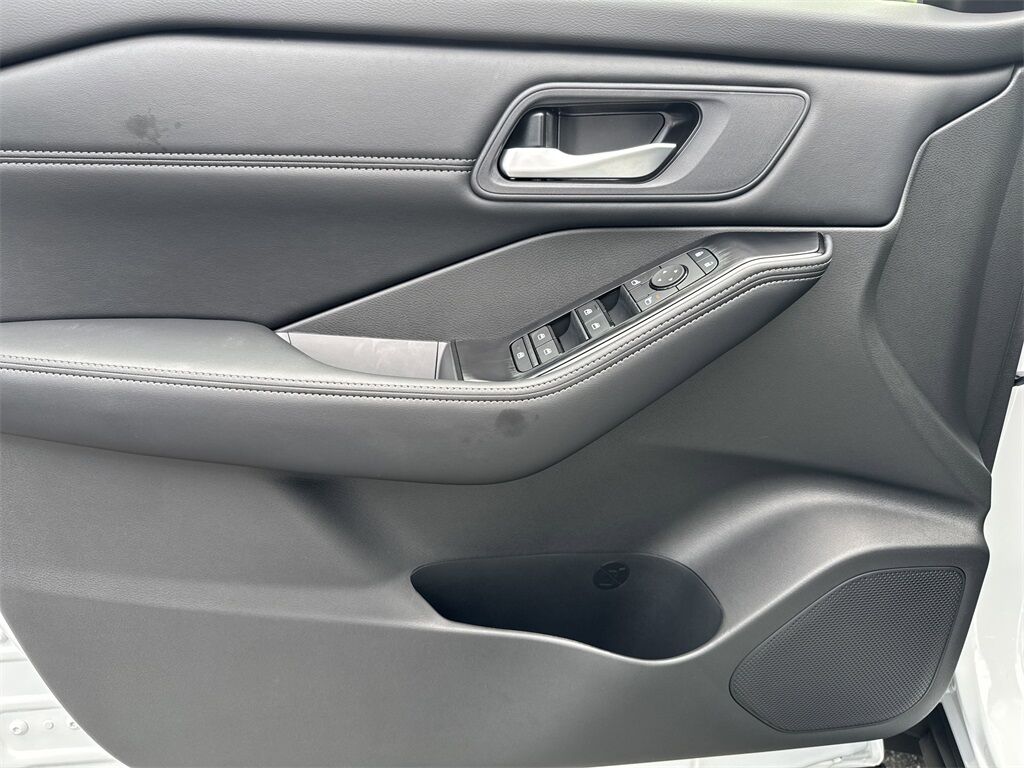 2025 Nissan Rogue SV Kennesaw GA