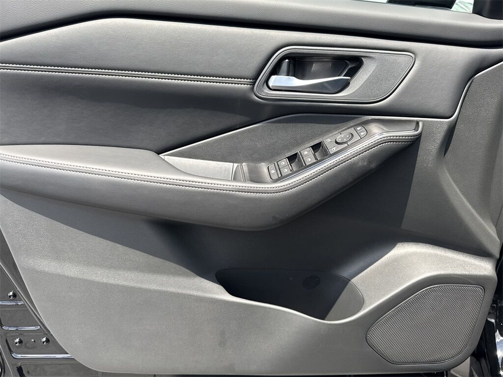 2025 Nissan Rogue SV Kennesaw GA
