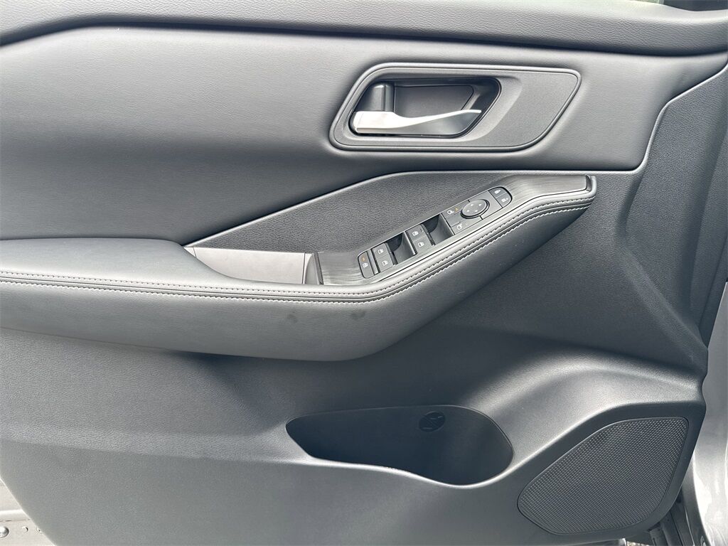 2025 Nissan Rogue SV Kennesaw GA