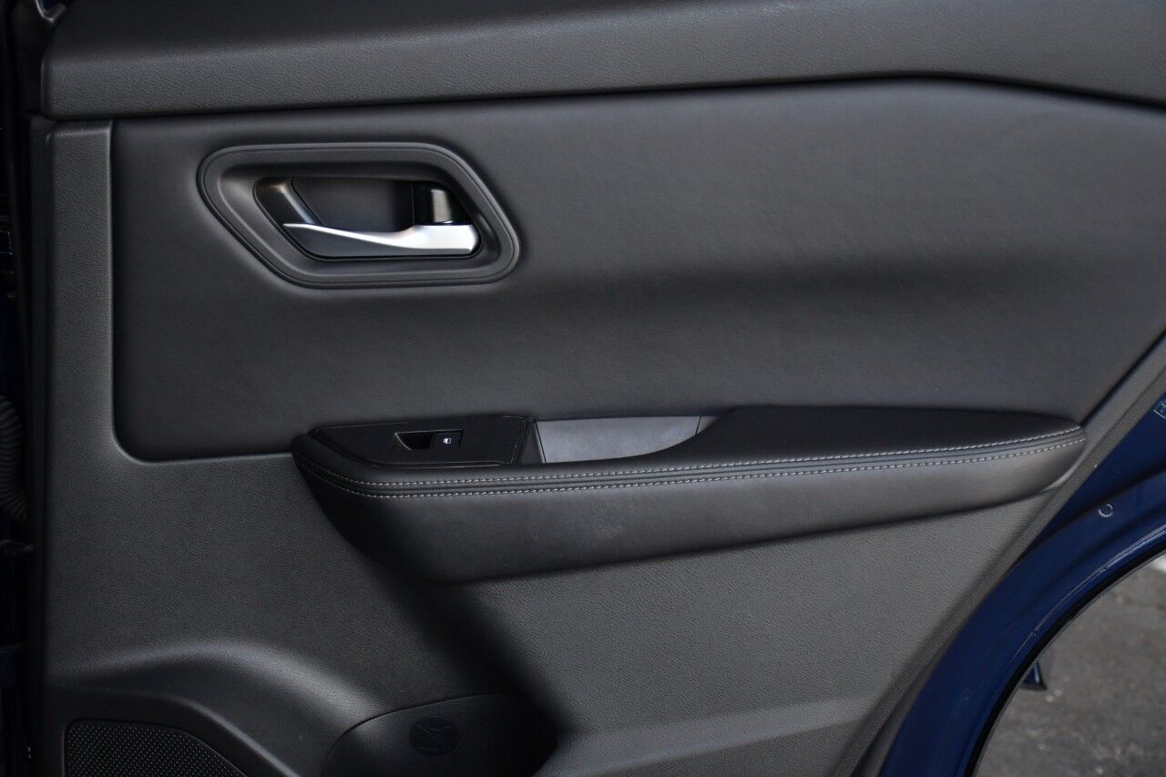 2025 Nissan Rogue SV Doral FL