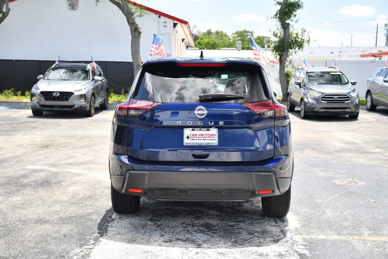 2025 Nissan Rogue SV Doral FL