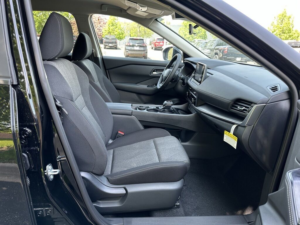2025 Nissan Rogue SV San Clemente CA