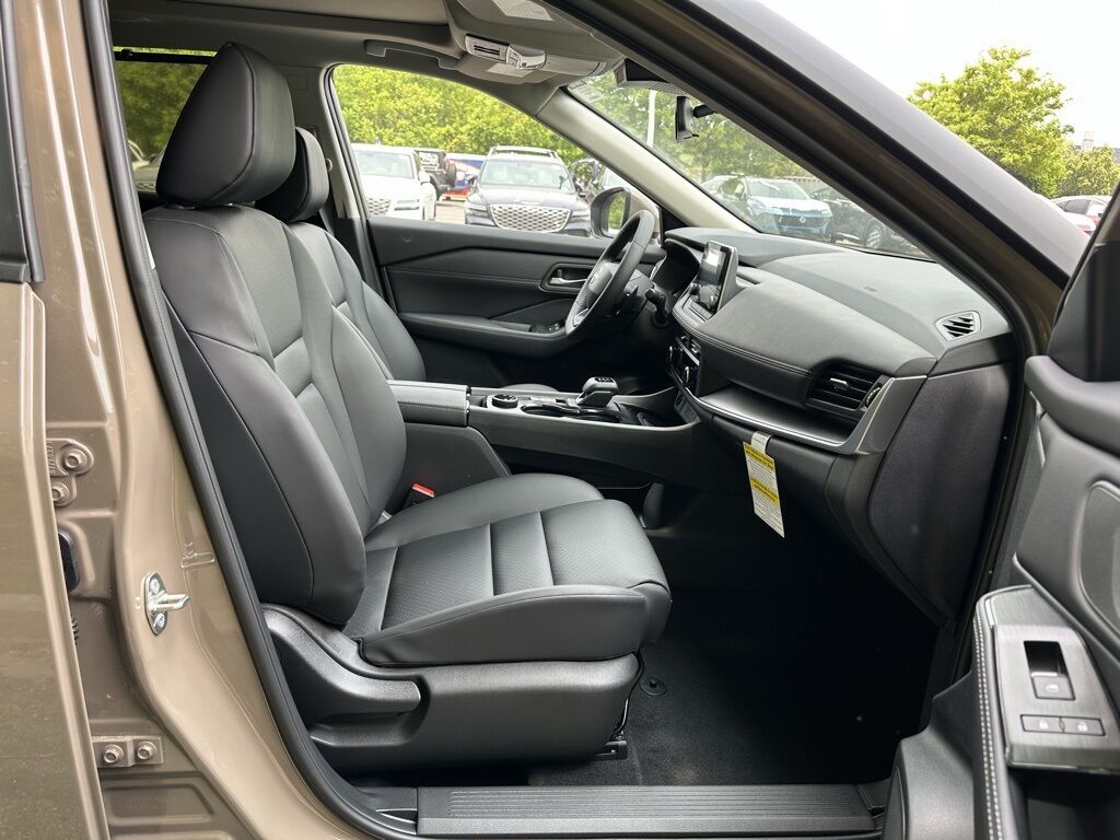 2025 Nissan Rogue SV San Clemente CA