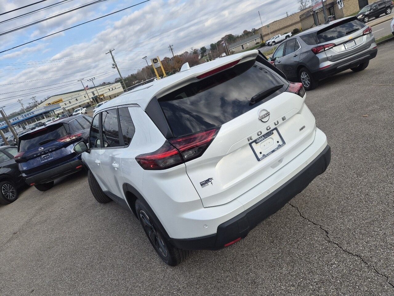 2025 Nissan Rogue SV
