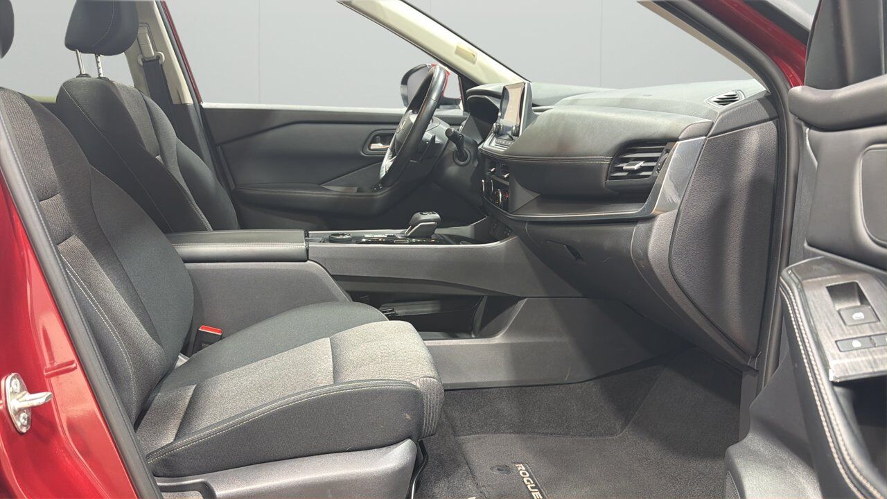 2025 Nissan Rogue SV Moonroof Sherwood Park AB