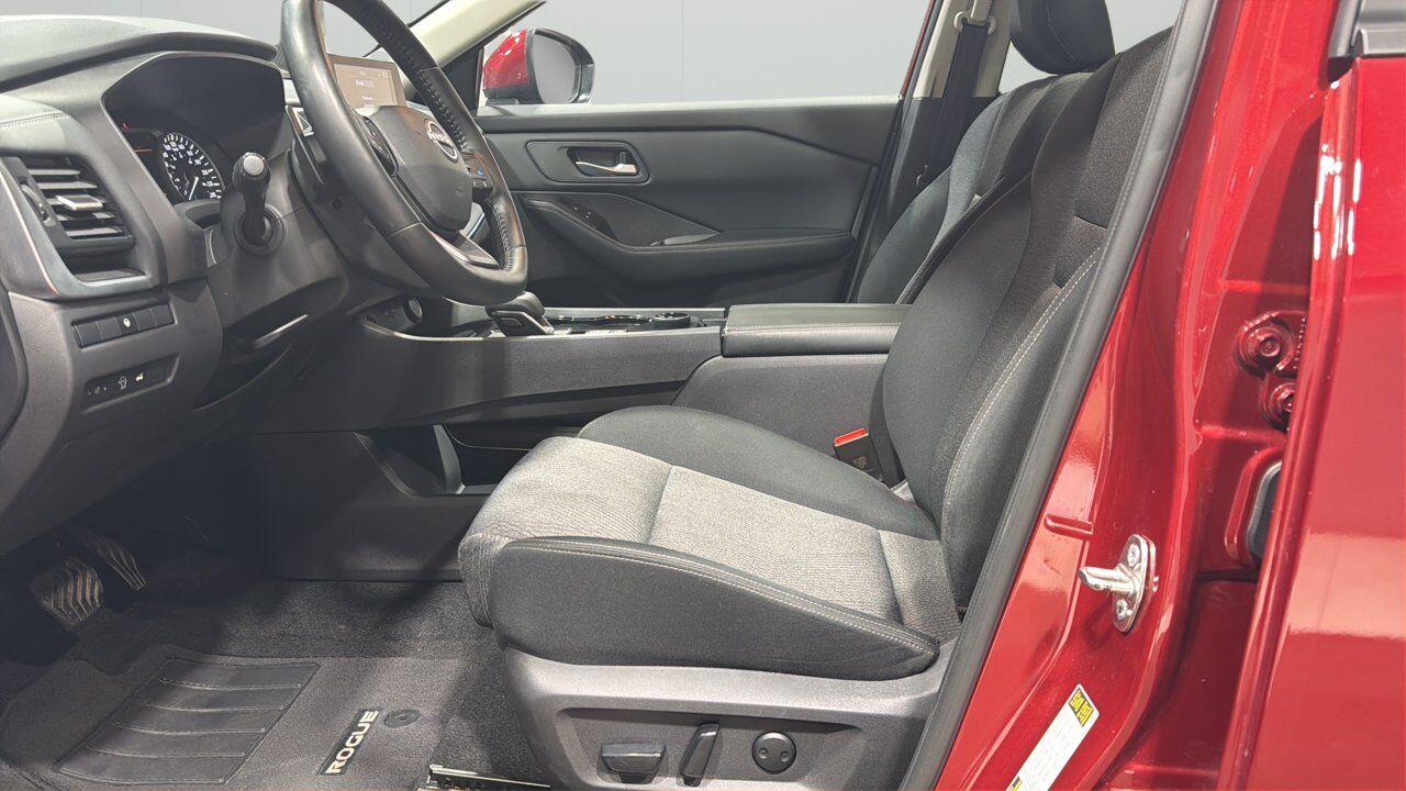 2025 Nissan Rogue SV Moonroof Sherwood Park AB