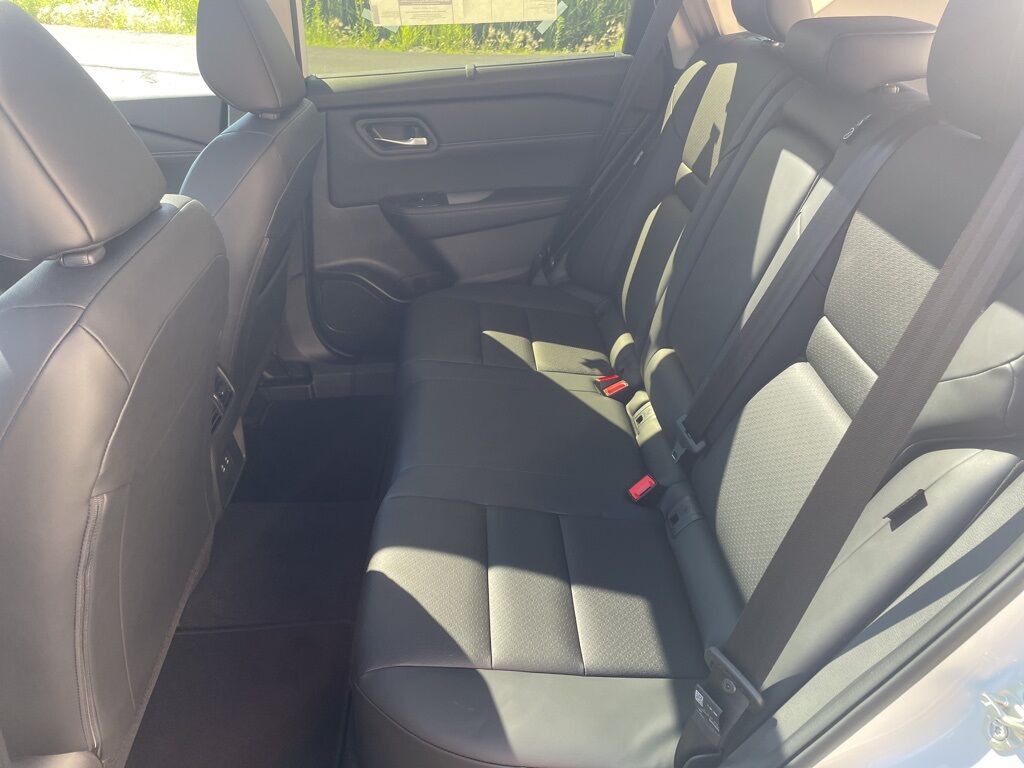 2025 Nissan Rogue SV PRM AWD Duluth MN