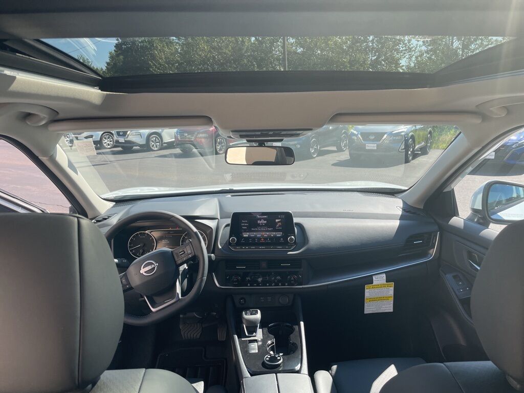 2025 Nissan Rogue SV PRM AWD Duluth MN