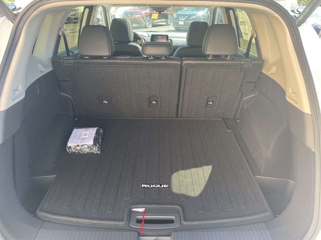 2025 Nissan Rogue SV PRM AWD Duluth MN