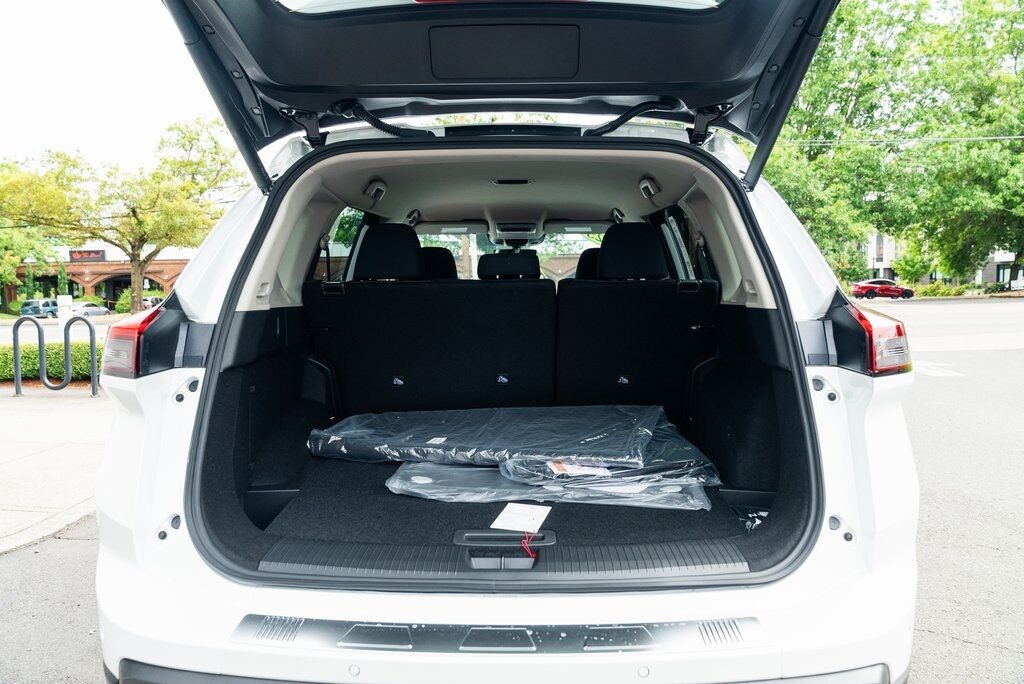 2025 Nissan Rogue SV Beaverton OR