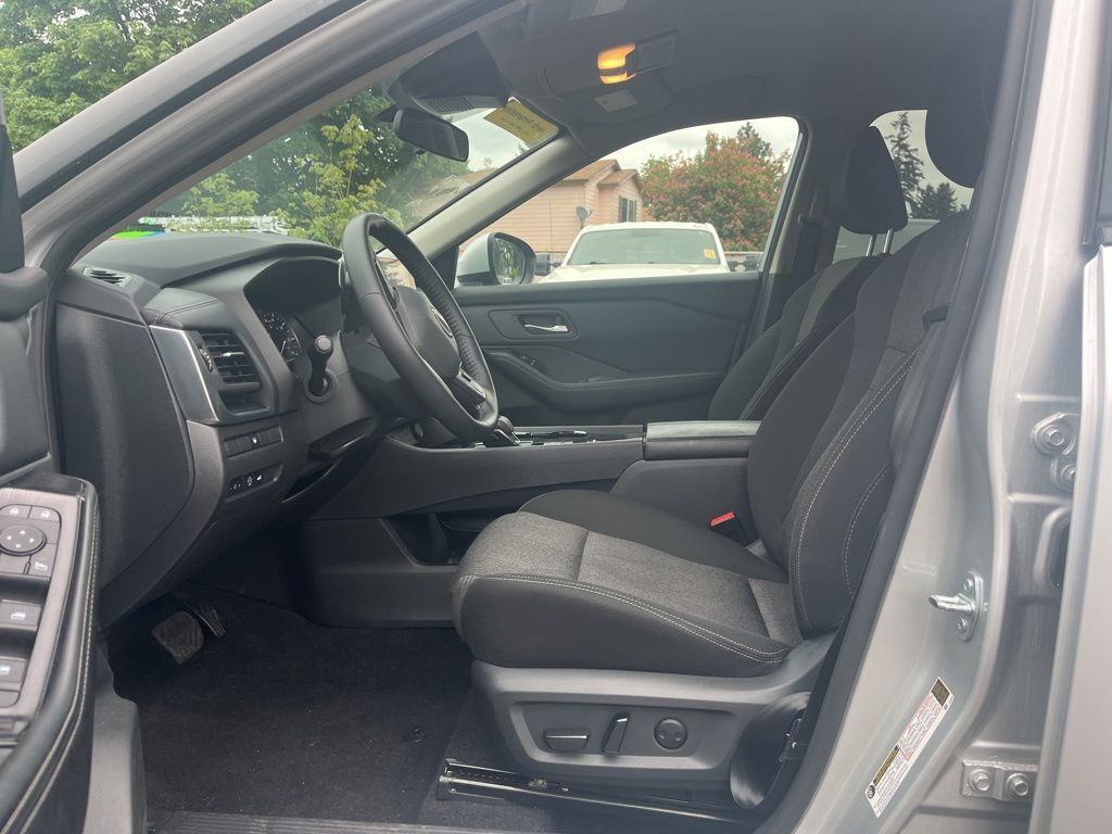 2025 Nissan Rogue SV Milwaukie OR