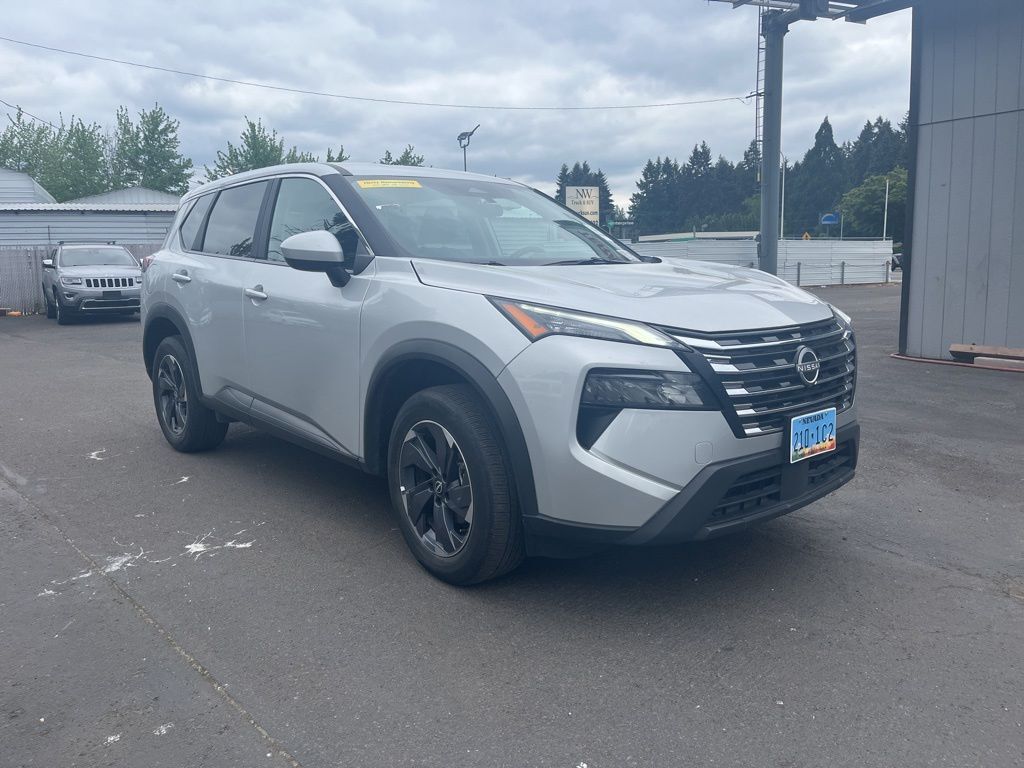 2025 Nissan Rogue SV