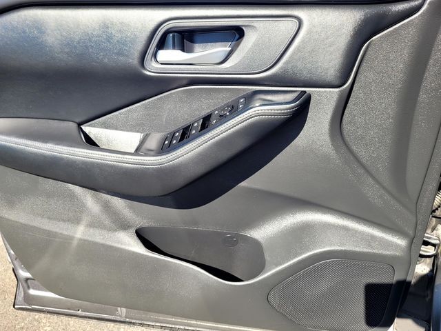 2025 Nissan Rogue SV Roseville CA