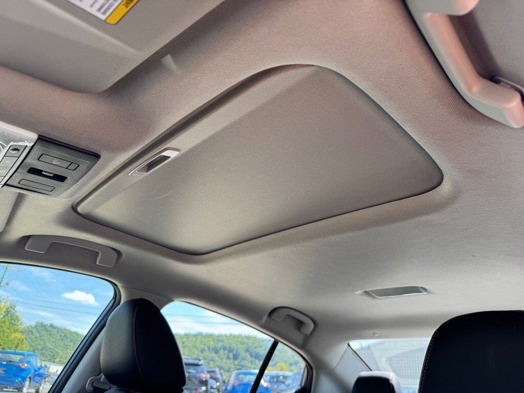 2025 Nissan Sentra SR Johnson City TN