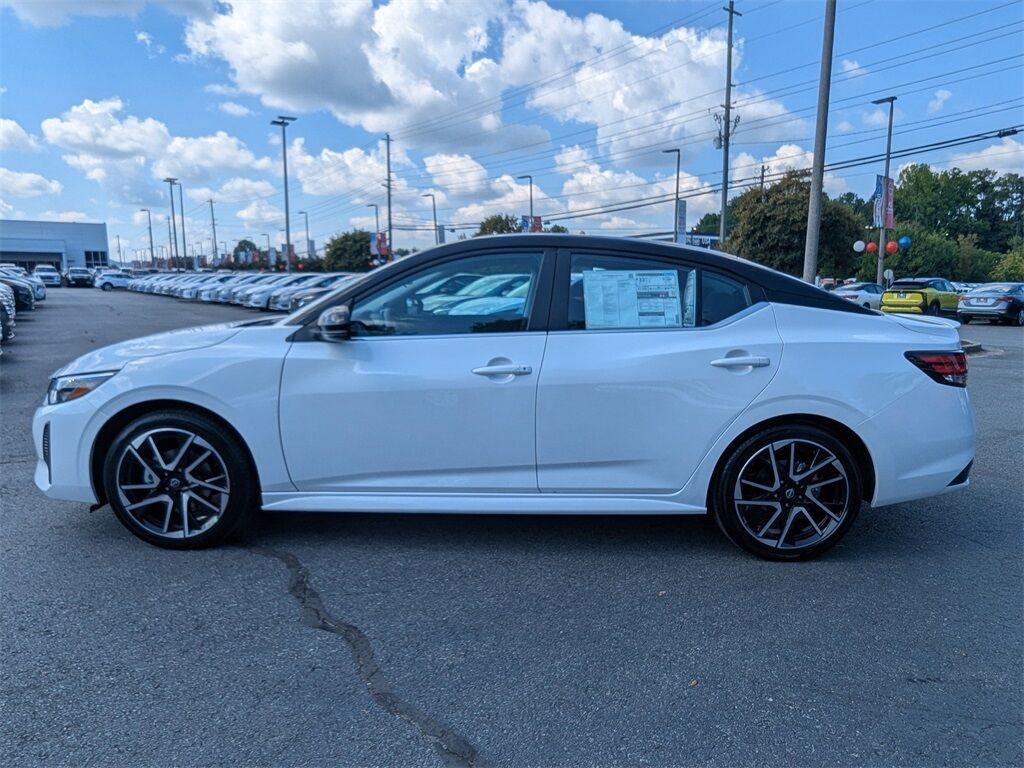 2025 Nissan Sentra SR photo 4