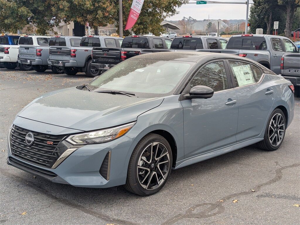 2025 Nissan Sentra SR photo 4