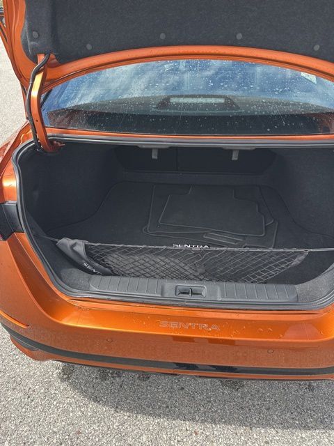 2025 Nissan Sentra SR Random Lake WI
