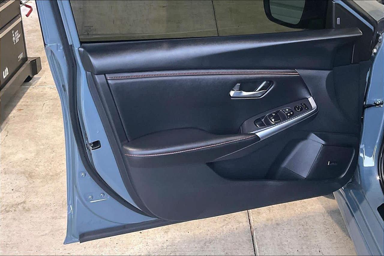 2025 Nissan Sentra SR Roseville CA