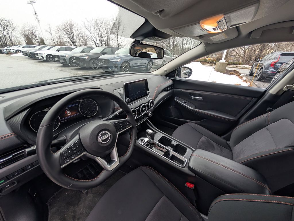 2025 Nissan Sentra SR Hunt Valley MD