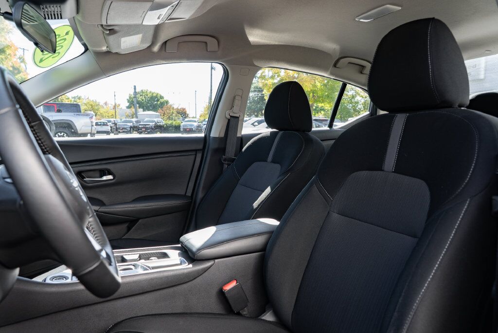 2025 Nissan Sentra SV Beaverton OR