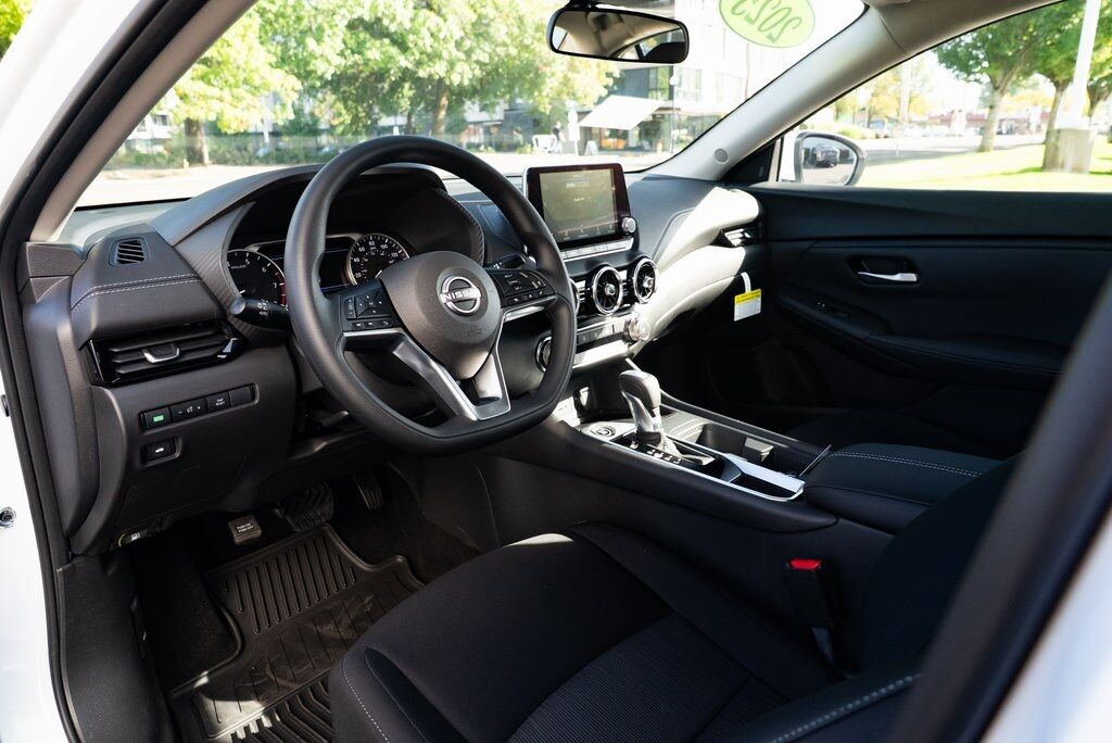 2025 Nissan Sentra SV Beaverton OR