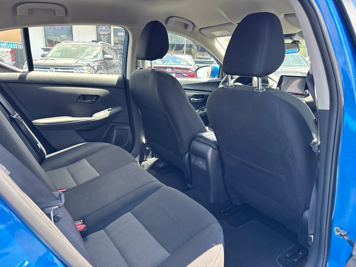 2025 Nissan Sentra SV Sedan 4D
