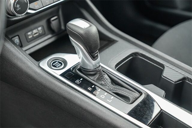 2025 Nissan Sentra SV Huntington Beach CA