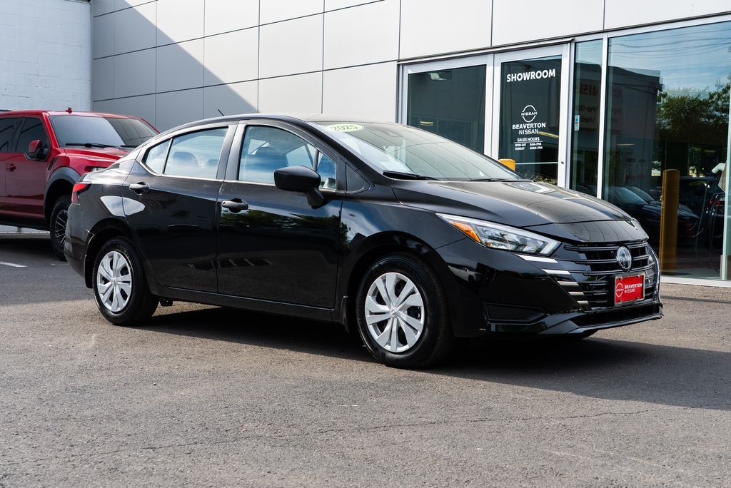 2025 Nissan Versa 1.6 S