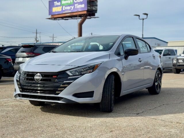 2025 Nissan Versa 1.6 SR