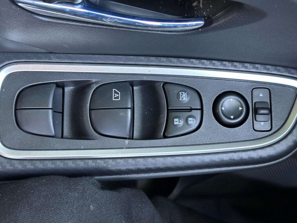 2025 Nissan Versa 1.6 SR San Clemente CA