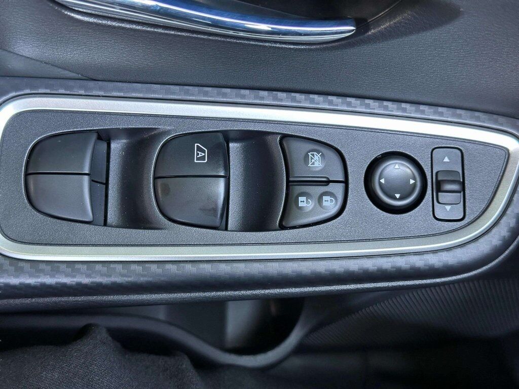 2025 Nissan Versa 1.6 SR San Clemente CA