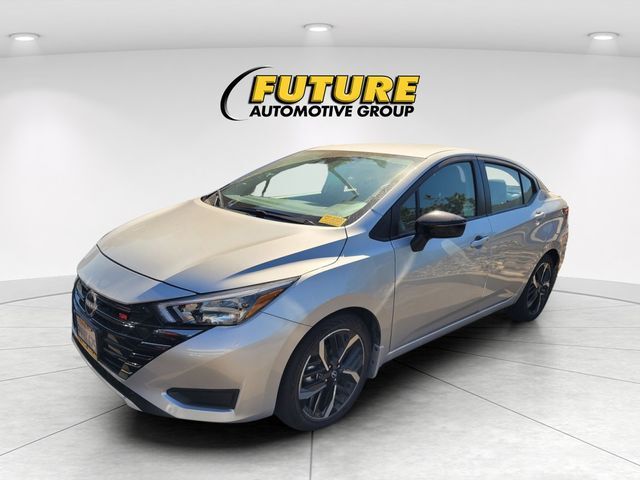 2025 Nissan Versa 1.6 SR