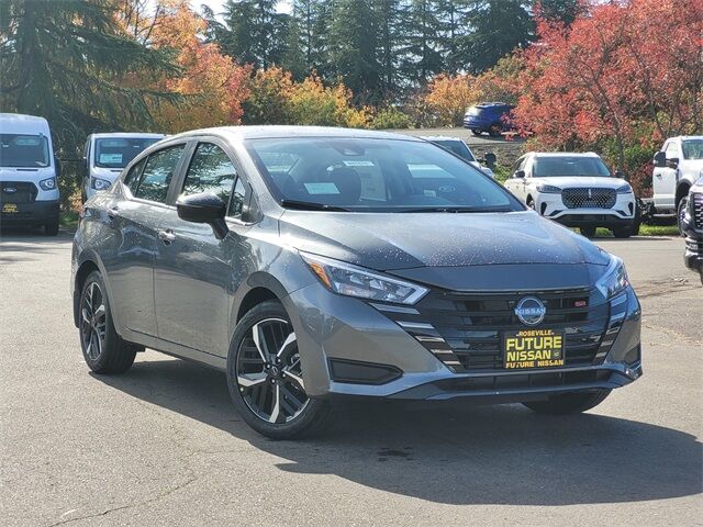 2025 Nissan Versa 1.6 SR