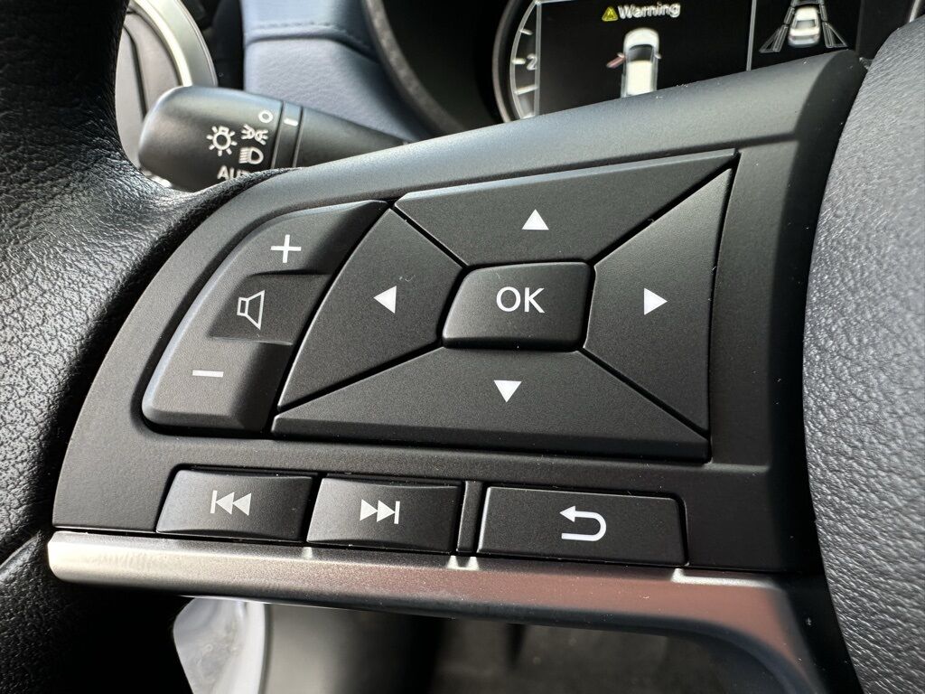 2025 Nissan Versa 1.6 SV San Clemente CA
