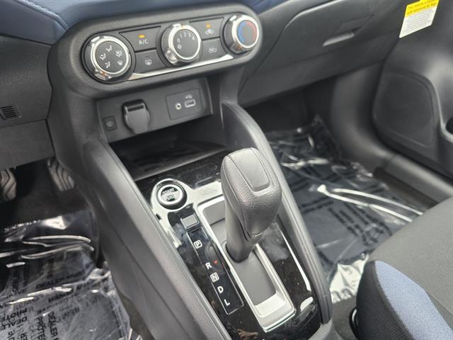 2025 Nissan Versa 1.6 SV Seaside CA