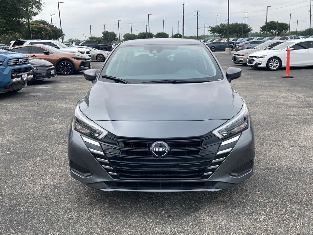 2025 Nissan Versa 1.6 SV
