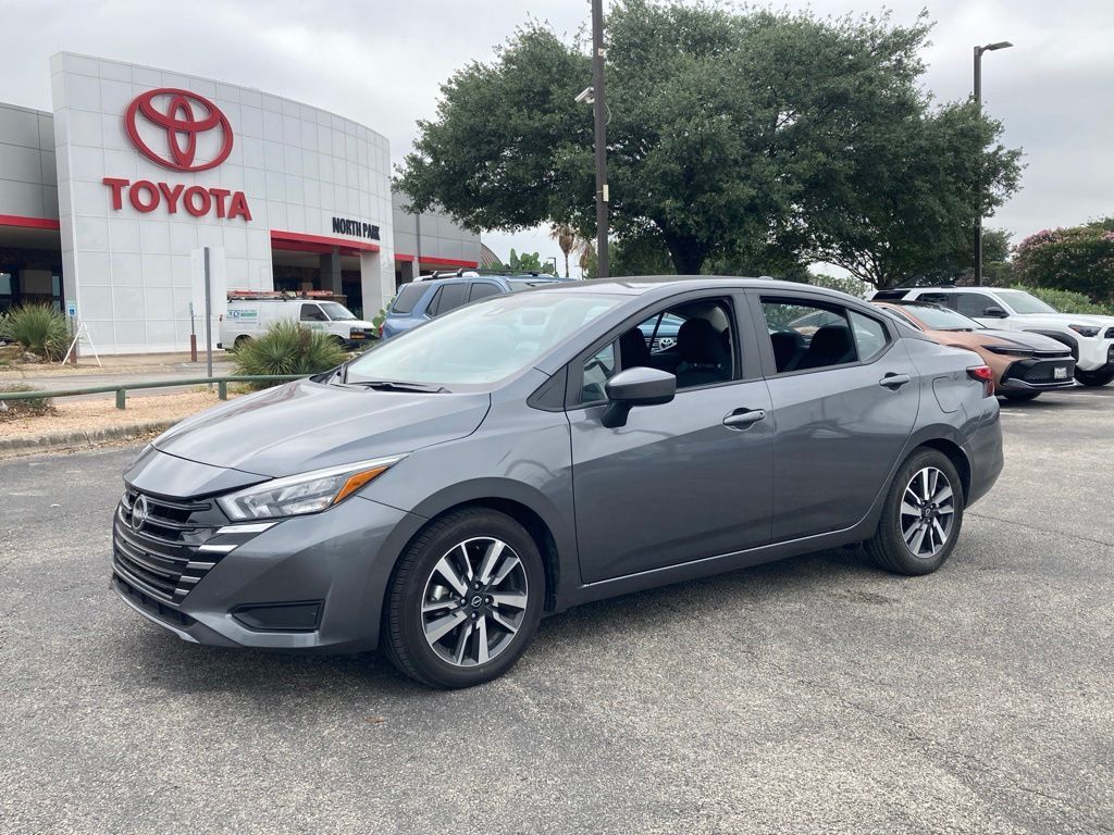 2025 Nissan Versa 1.6 SV