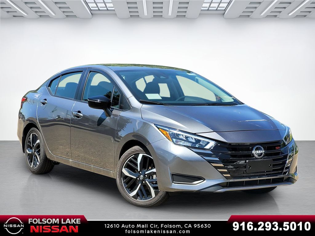 2025 Nissan Versa SR