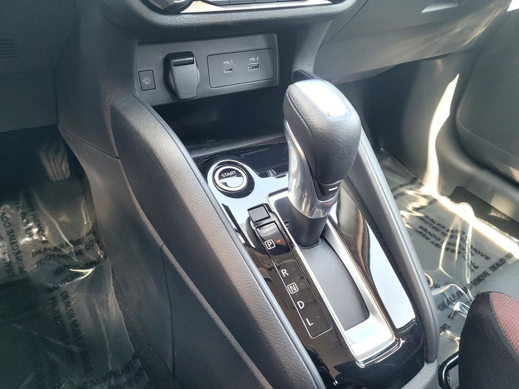 2025 Nissan Versa SR Folsom CA