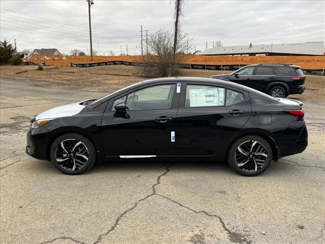 2025 Nissan Versa SR Johnson City TN