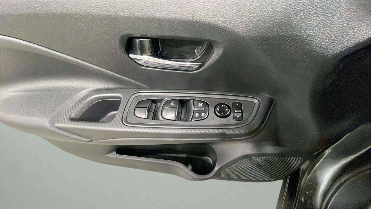 2025 Nissan Versa SV 4dr Sedan Chesterfield MI