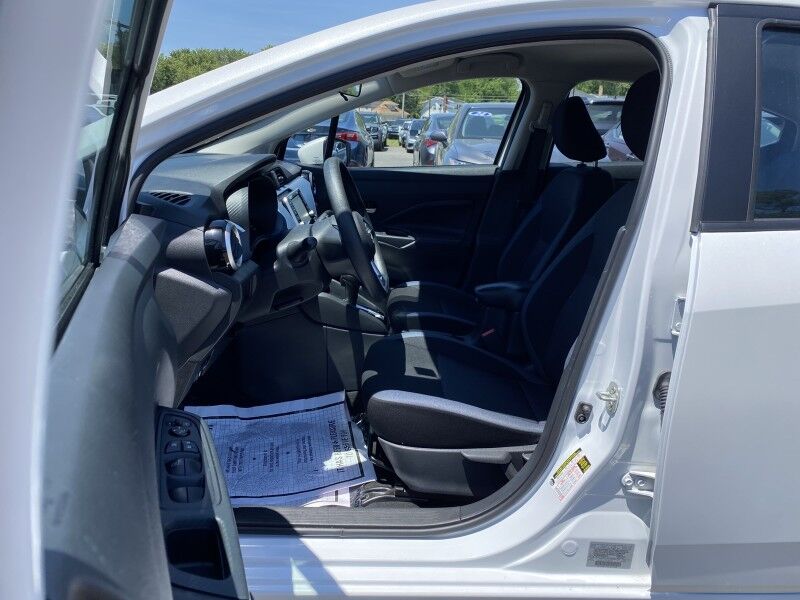 2025 Nissan Versa SV Bristol  PA