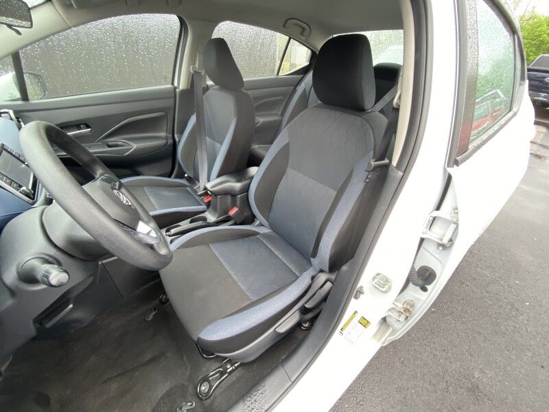 2025 Nissan Versa SV Bristol  PA