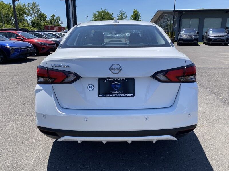 2025 Nissan Versa SV Bristol  PA