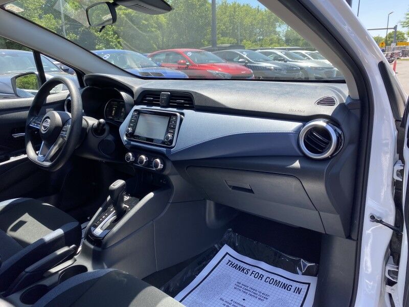2025 Nissan Versa SV Bristol  PA