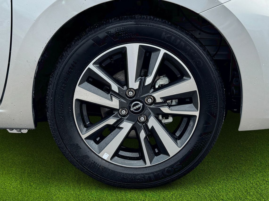 2025 Nissan Versa SV Sedan 4D