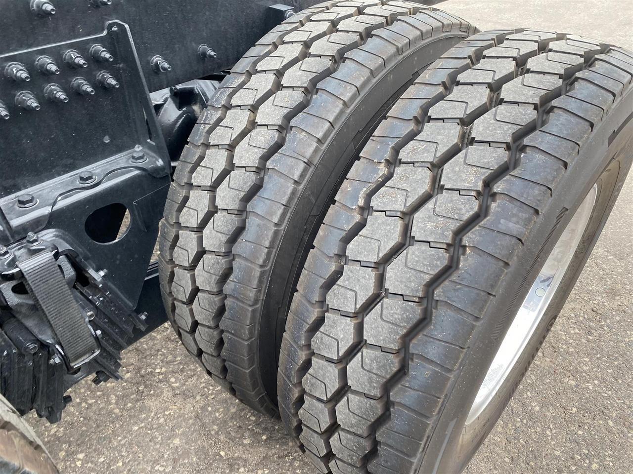 2025 Peterbilt 520 Cab & Chassis South St. Paul MN