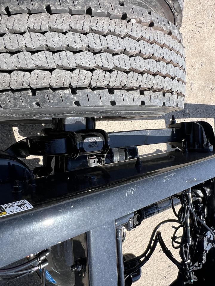 2025 Peterbilt 536 Cab & Chassis South St. Paul MN