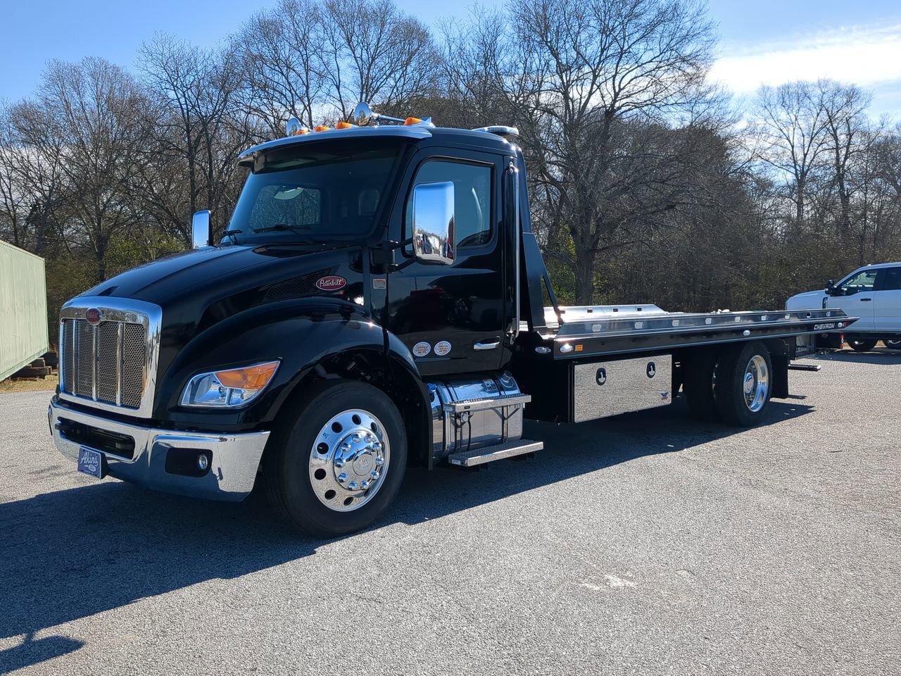 2025 Peterbilt 536 Equipped with Chevron 21.5ft LCG Rollback Body Winder GA