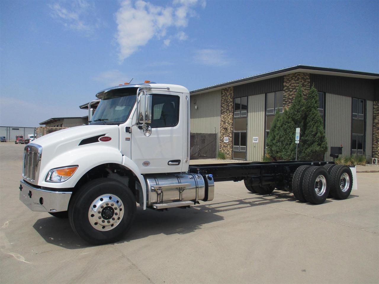 2025 Peterbilt 548 Non Eau Claire WI